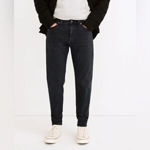 Madewell Relaxed Taper Jeans in Waites Wash NC245 Size 35x30